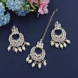 Women Click Gold-Plated Stone-Studded & Beaded Jewellery Set image 5