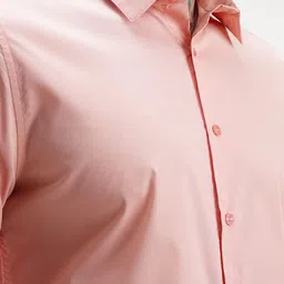 HIGHLANDER Men Solid Spread Collar Formal Shirt image 5