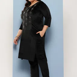 BAESD Women Regular Beads and Stones Velvet Kurta with Trousers & With Dupatta image 5