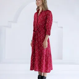 Zenava by Myntra Women Bandhej Print Tiered Shirt Dress image 5