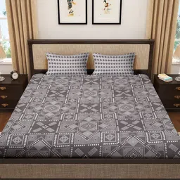 Myntra Elegant Homes White & Grey Geometric 300 TC Double King Bedsheet Set-2.7mx2.7m image 4