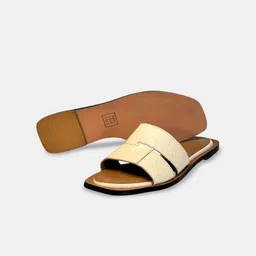 HEEL YOUR SOLE Women Textured Open Toe Flats image 4