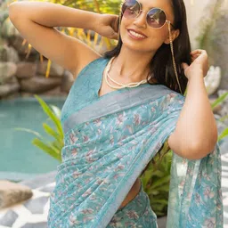 KALINI Floral Printed Saree with Unstitched Blouse Piece image 4