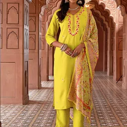 Navlik Women Ethnic Motifs Embroidered Regular Thread Work Kurta with Trousers & With Dupatta image 3