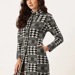 APSLEY Houndstooth Self-Design Mock Collar Button-Down Longline Cardigan image 3
