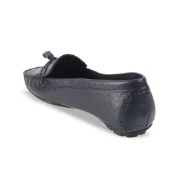 Catwalk Women Textured Leather Loafers image 5