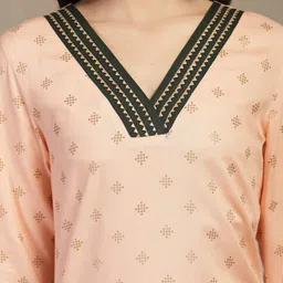 Anouk Rustic Ethnic Motifs Printed V-Neck Gotta Patti Straight Kurta With Trousers image 4