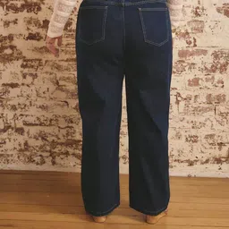 Kotty Women Wide Leg High-Rise Stretchable Plus Size Cotton Jeans image 3