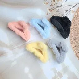 SZN Women Set of 5 Fur Claw Clip-image-75