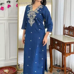 SZN Women Ethnic Motifs Embroidered Regular Thread Work Kurta with Palazzos & With Dupatta image 3