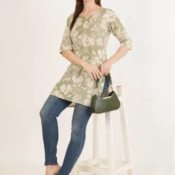 Diktmark Women Floral Printed Round Neck Pure Cotton Kurti image 4