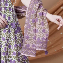 Melange by Lifestyle Women Printed Regular Pure Cotton Kurta with Trousers & With Dupatta image 4