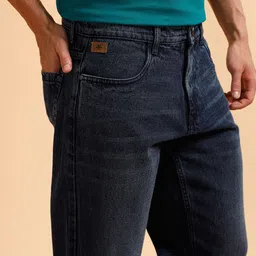 WROGN Men Comfort Relaxed Fit Mid-Rise Low Distress Light Fade Jeans image 5