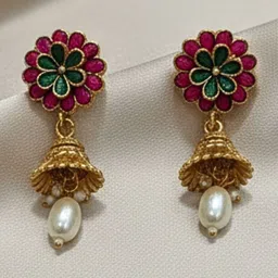 MANSIYAORANGE Kundan Pearls-Studded Jewellery Set image 3