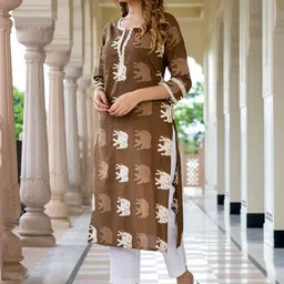 BAESD Women Ethnic Motifs Printed Pure Cotton Kurta with Trouser image 3
