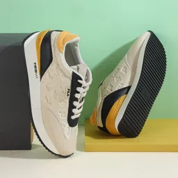 FILA Men Walking Non-Marking Shoes-picture-4