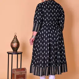 IKRASS Abstract Printed Mandarin Collar Anarkali Kurta image 4