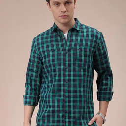 The Indian Garage Co Men Slim Fit Opaque Checked Casual Shirt-picture-33