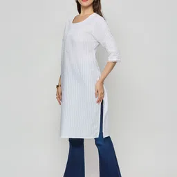 Autumn Hues Striped Round Neck Straight Pure Cotton Kurta image 5