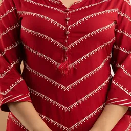 AREEH Women Printed Viscose Rayon Kurta Sets image 2