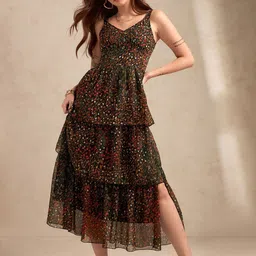 Outzidr Women Floral Printed Fit and Flare Midi Dress image 2