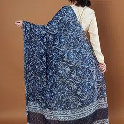 AKSHADEEP Women Jaipur Block Print Pure Cotton Block Print Dupatta with Gotta Patti image 2