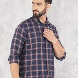 Crimsoune Club Men Smart Spread Collar Tartan Checked Cotton Slim Fit Casual Shirt image 5