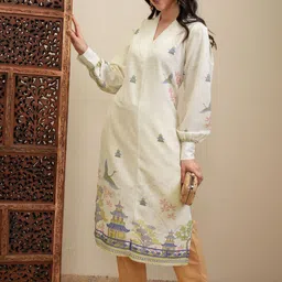 Vishudh Women Flared Sleeves Thread Work Kurta-picture-16