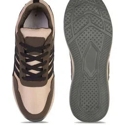 DRACKFOOT Men Non-Marking Running Sports Shoes image 4