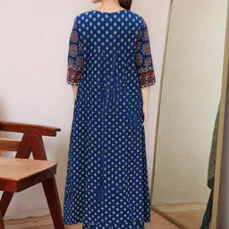divastri Women Viscose Rayon Kurta Palazzo Dupatta Set image 2