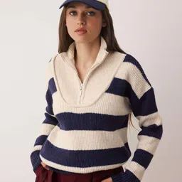 Trendyol Women Mock Collar Half Zipper Striped Pullover-image-4