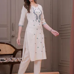 Jyoti Ethnic Motifs Embroidered Thread Work Pure Cotton Straight Kurta with Trousers image 3