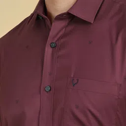 Allen Solly Men Slim Fit Spread Collar Conversational Printed Cotton Formal Shirt image 3
