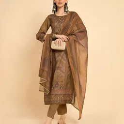 Anouk Rustic Floral Printed Round Neck Thread Work Straight Kurta With Trousers & Dupatta image 3