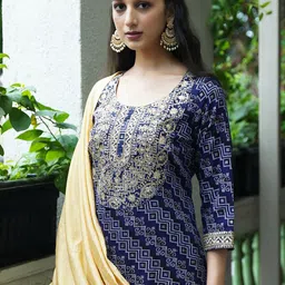 KALINI Women Printed Regular Sequinned Kurta with Trousers & With Dupatta image 5