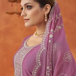 DIVASTRI Floral Yoke Design Thread Work Straight Kurta With Trouser And Dupatta image 4