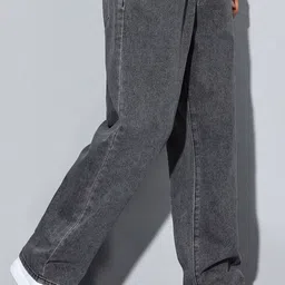 Kotty Relaxed Fit Low-Rise Stretchable Jeans image 2