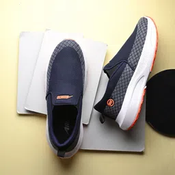 glitchez Men Textured Slip-On Sneakers-picture-41