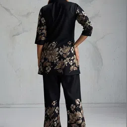 Chandanicollection Women Floral Printed Regular Pure Cotton Kurti with Trousers image 5