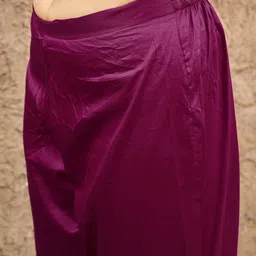 Tikhi Imli Women Floral Printed Kurta with Trousers & Dupatta image 2