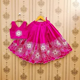 Sangria Embroidered V-Neck Flared Lehenga Choli image 4