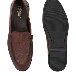 Roadster Men Brown Textured Synthetic With TPR Sole Slipon Loafers image 4