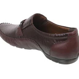 Mochi Men Textured Formal Slip-On Shoes image 2