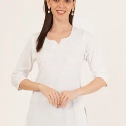 Brownverse Ethnic Motifs Embroidered V-Neck Kurti-picture-33