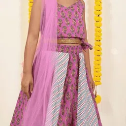 Nauti Nati Girls Printed Gotta Patti Cotton Lehenga With Choli & Dupatta image 3