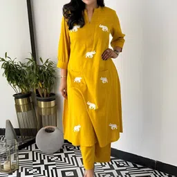 KALINI Women Printed Regular Kurta with Trousers image 3