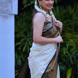 Tekson Woven Design Zari Saree With Blouse Piece image 4