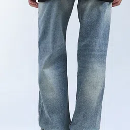 Flying Machine Men Relaxed Fit Mid-Rise Light Fade Jeans image 5
