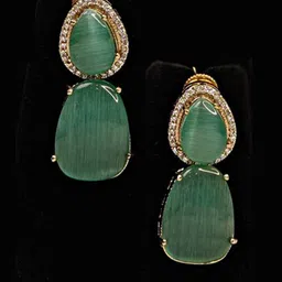 Mannat Glintara American Diamond Stone-Studded Jewellery Set image 4