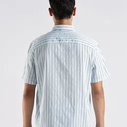 Calvin Klein Jeans Men Relaxed Fit Vertical Striped Spread Collar Pure Cotton Casual Shirt image 4